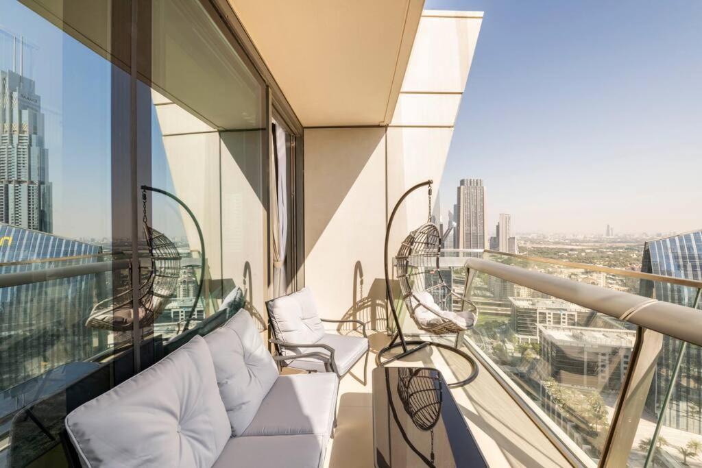 Larbi Breathtaking Burj And Fountain View Luxurious 2 Bed Apartment Dubai Exterior photo