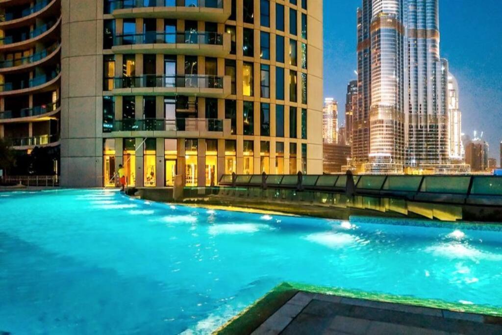 Larbi Breathtaking Burj And Fountain View Luxurious 2 Bed Apartment Dubai Exterior photo