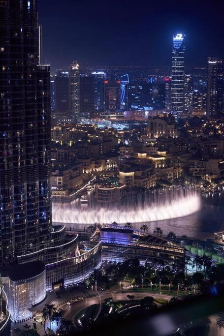 Larbi Breathtaking Burj And Fountain View Luxurious 2 Bed Apartment Dubai Exterior photo